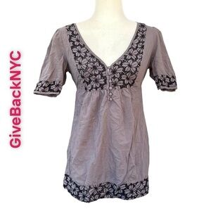 Charlotte Russe Blouse in Gray and Black Size L